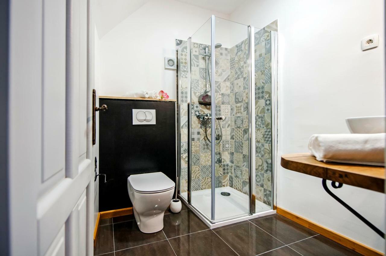 ロヴィニCasa Mulinoアパートメント エクステリア 写真