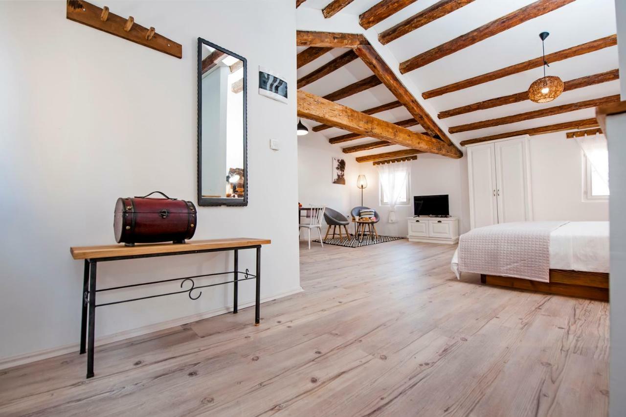 ロヴィニCasa Mulinoアパートメント エクステリア 写真